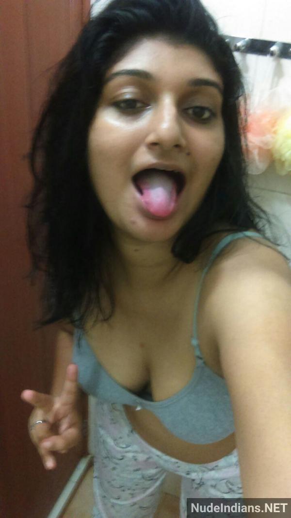 https://pub-5fcdf72a54cd4edbb03ec3edaa415a42.r2.dev/nakedleaks/curvy_mumbai_spouse_entices_office_boyfriend_with_lingerie_selfies/3.jpg