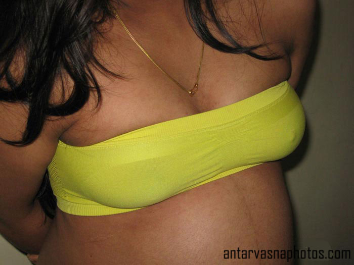 https://pub-5fcdf72a54cd4edbb03ec3edaa415a42.r2.dev/nakedleaks/curvy_woman's_enticing_assets/2.jpg
