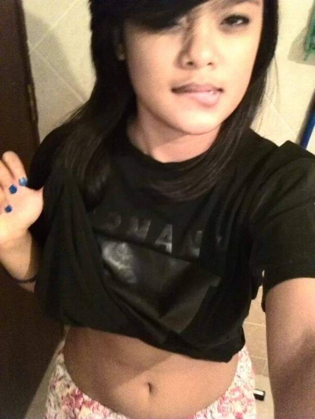 https://pub-5fcdf72a54cd4edbb03ec3edaa415a42.r2.dev/nakedleaks/delhi_adorable_desi_boobs_photos_of_college_girl/4.jpg