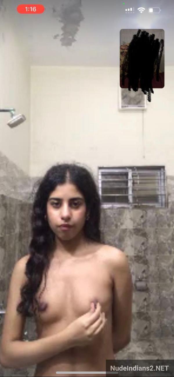 https://pub-5fcdf72a54cd4edbb03ec3edaa415a42.r2.dev/nakedleaks/delhi_chick_nisha_sharma_seductive_photos_for_boyfriend/16.jpg