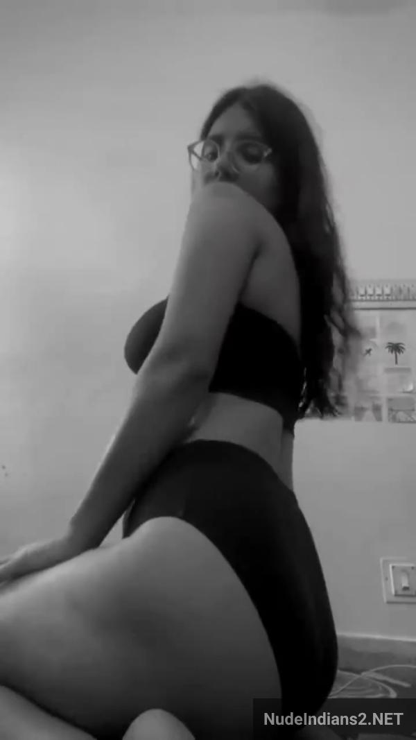 https://pub-5fcdf72a54cd4edbb03ec3edaa415a42.r2.dev/nakedleaks/delhi_doodhwali_khushi_-_sensual_photos_of_a_busty_girl/19.jpg