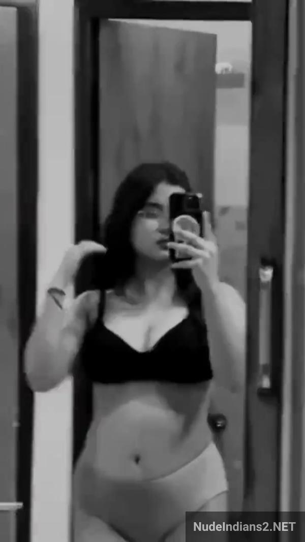 https://pub-5fcdf72a54cd4edbb03ec3edaa415a42.r2.dev/nakedleaks/delhi_doodhwali_khushi_-_sensual_photos_of_a_busty_girl/21.jpg