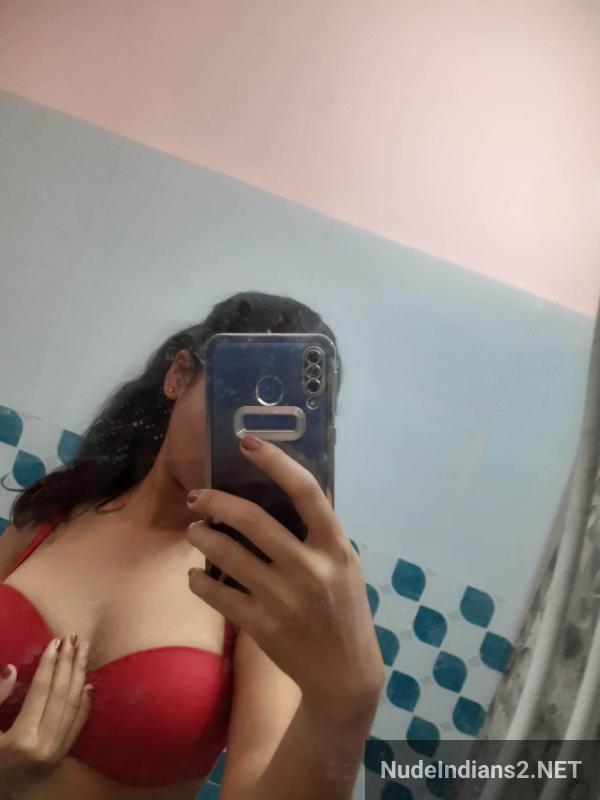 https://pub-5fcdf72a54cd4edbb03ec3edaa415a42.r2.dev/nakedleaks/delhi_girl_avantika_tyagi:_wealthy_boyfriend_and_sensual_selfies/14.jpg