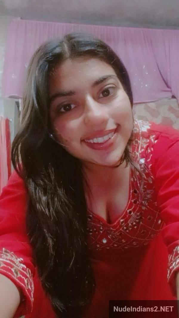 https://pub-5fcdf72a54cd4edbb03ec3edaa415a42.r2.dev/nakedleaks/delhi_girl_poonam:_greedy_betrayal_with_best_friend's_cock/0.jpg