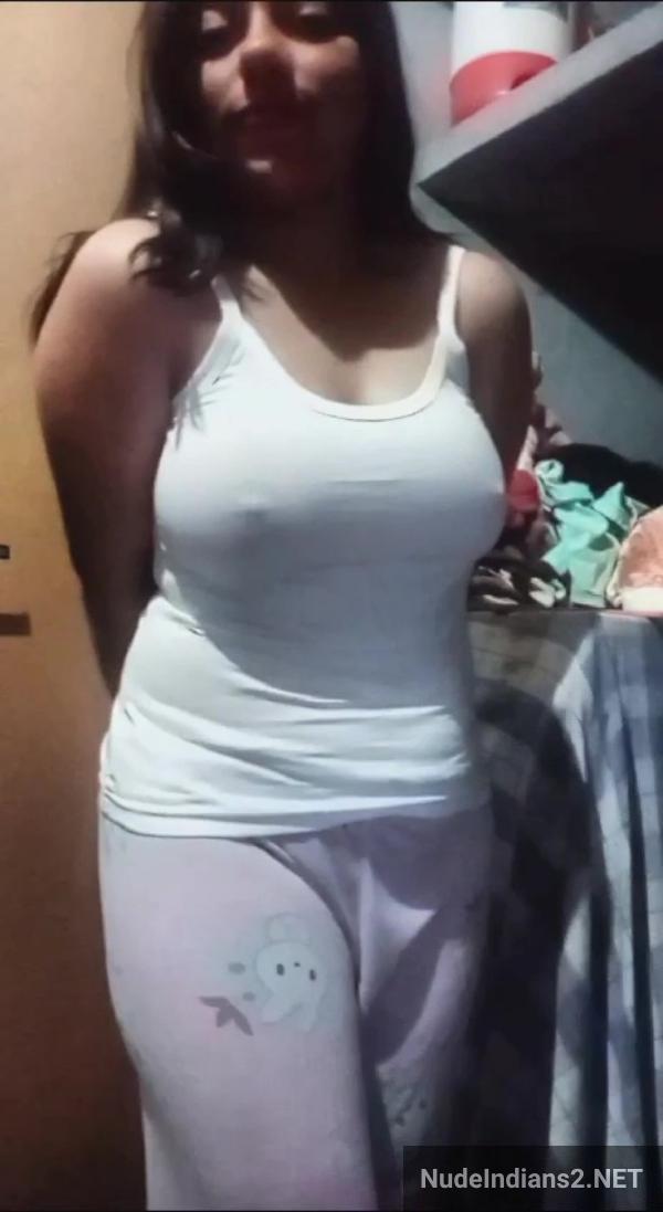 https://pub-5fcdf72a54cd4edbb03ec3edaa415a42.r2.dev/nakedleaks/delhi_girl_poonam:_greedy_betrayal_with_best_friend's_cock/1.jpg