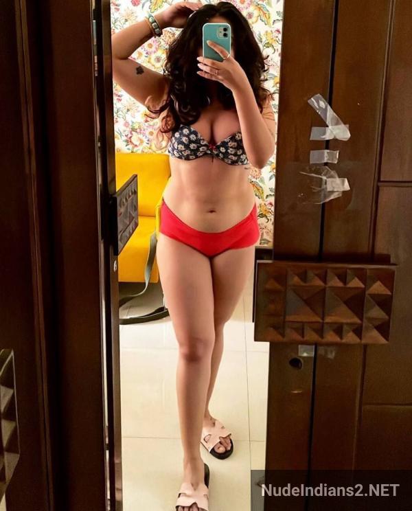https://pub-5fcdf72a54cd4edbb03ec3edaa415a42.r2.dev/nakedleaks/delhi_social_media_sensation's_provocative_selfies/10.jpg