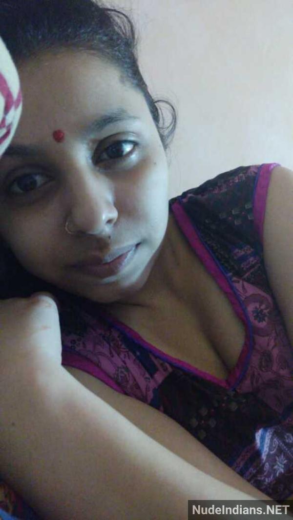 https://pub-5fcdf72a54cd4edbb03ec3edaa415a42.r2.dev/nakedleaks/dental_student_payal's_racy_nude_selfies_spark_internet_buzz/10.jpg