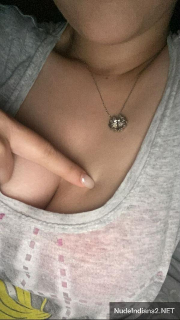 https://pub-5fcdf72a54cd4edbb03ec3edaa415a42.r2.dev/nakedleaks/desi_bf_receives_seductive_selfies_from_busty_punjabi_nri_kanika_mann/24.jpg