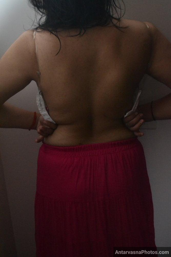 https://pub-5fcdf72a54cd4edbb03ec3edaa415a42.r2.dev/nakedleaks/desi_brother-in-law_sister-in-law_intimate_images_(70_high-quality_xxx_photos)/63.jpg