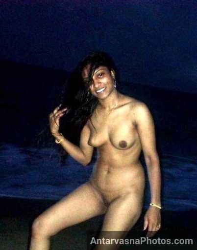 https://pub-5fcdf72a54cd4edbb03ec3edaa415a42.r2.dev/nakedleaks/desi_erotic_photos_–_exposed_at_the_beach/6.jpg