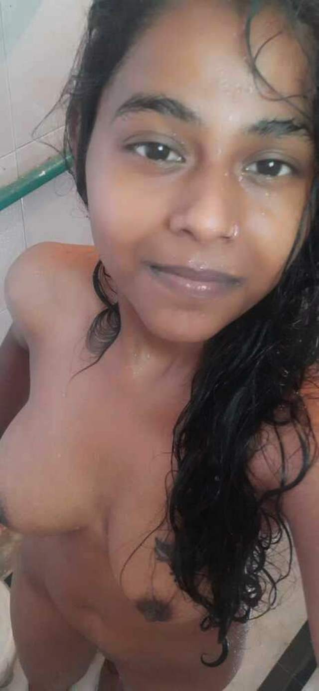 https://pub-5fcdf72a54cd4edbb03ec3edaa415a42.r2.dev/nakedleaks/desi_girls_showering_naked/17.jpg