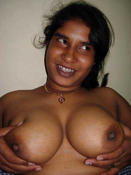 https://pub-5fcdf72a54cd4edbb03ec3edaa415a42.r2.dev/nakedleaks/desi_indian_aunts_with_passion_for_pleasure/6.jpg