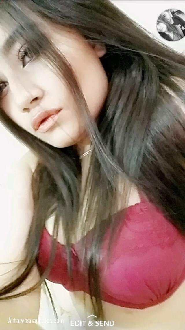 https://pub-5fcdf72a54cd4edbb03ec3edaa415a42.r2.dev/nakedleaks/desi_indian_girl_captures_provocative_images/3.jpg