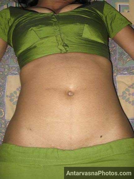 https://pub-5fcdf72a54cd4edbb03ec3edaa415a42.r2.dev/nakedleaks/desi_indian_girls_exposing_in_hot_photos/1.jpg