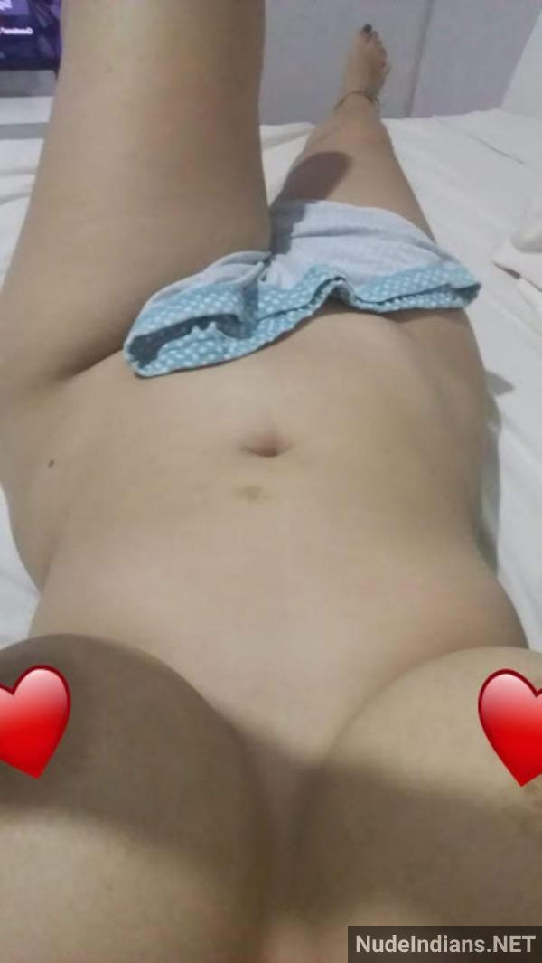 https://pub-5fcdf72a54cd4edbb03ec3edaa415a42.r2.dev/nakedleaks/desi_medical_student_sharing_revealing_selfies/112.jpg