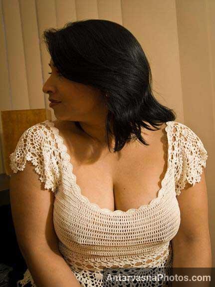 https://pub-5fcdf72a54cd4edbb03ec3edaa415a42.r2.dev/nakedleaks/desi_wife_-_hot_pictures_of_well-endowed_woman/2.jpg