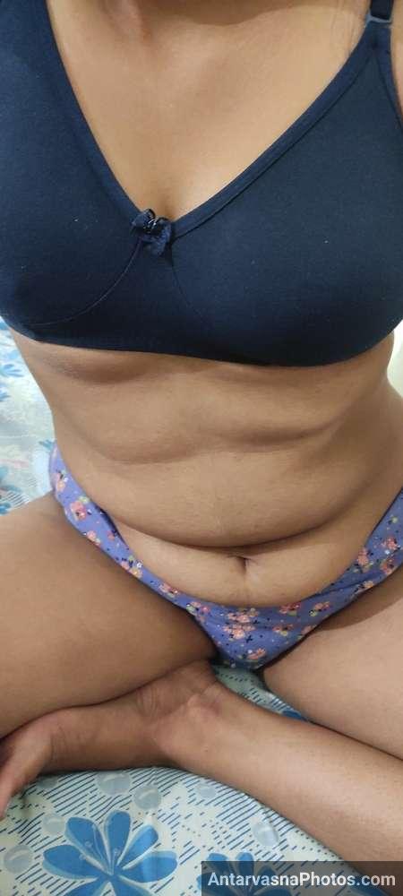 https://pub-5fcdf72a54cd4edbb03ec3edaa415a42.r2.dev/nakedleaks/desi_wife_removes_bra_and_panties_in_indian_xxx_images/2.jpg