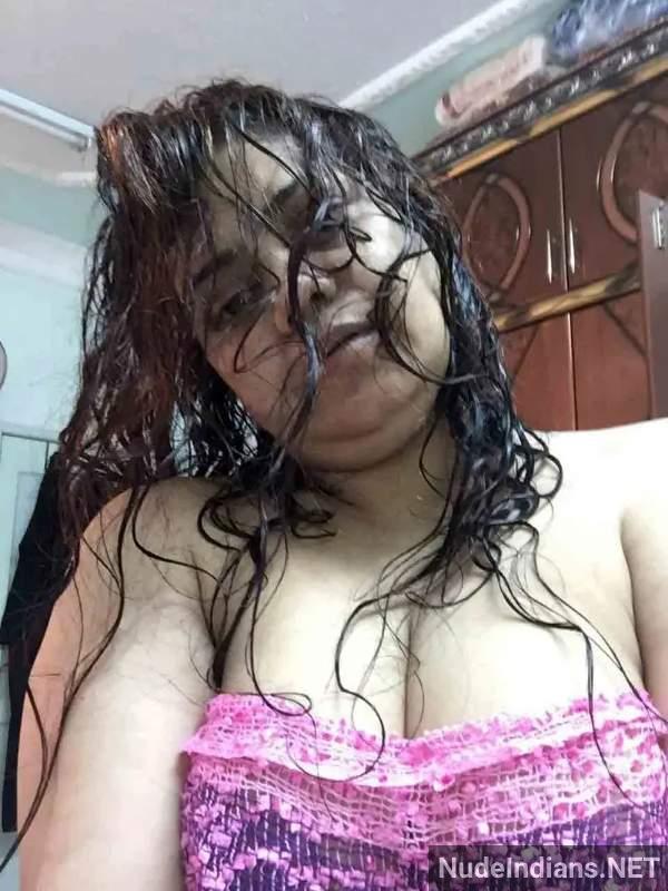 https://pub-5fcdf72a54cd4edbb03ec3edaa415a42.r2.dev/nakedleaks/desirable_tamil_aunty_exposed_in_alluring_images/31.jpg