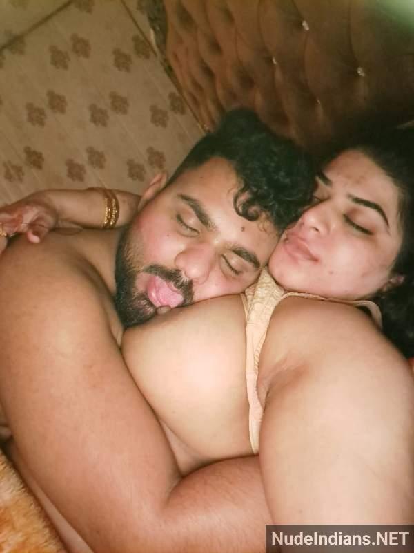 Desirable Tamil aunty exposed in alluring images