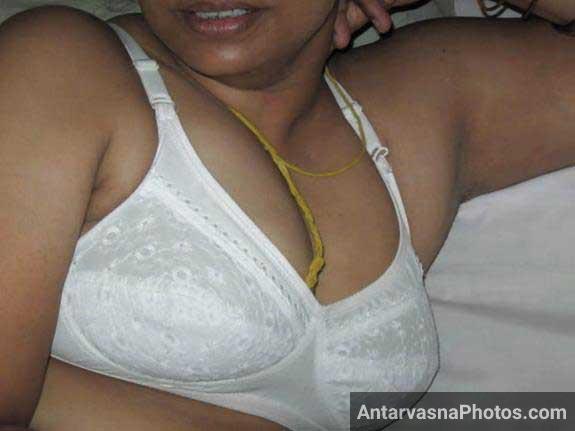 https://pub-5fcdf72a54cd4edbb03ec3edaa415a42.r2.dev/nakedleaks/desire_for_chatting_with_busty_aunt/0.jpg