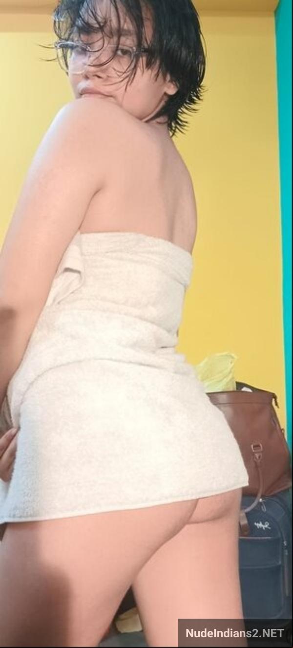 https://pub-5fcdf72a54cd4edbb03ec3edaa415a42.r2.dev/nakedleaks/desire_of_indian_nri_preeti_bhandari_in_usa_for_friends/32.jpg