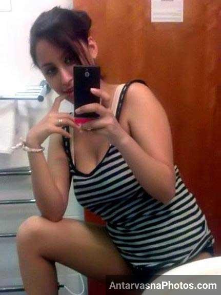 https://pub-5fcdf72a54cd4edbb03ec3edaa415a42.r2.dev/nakedleaks/desire_to_capture_nude_selfies_by_indian_girls/2.jpg