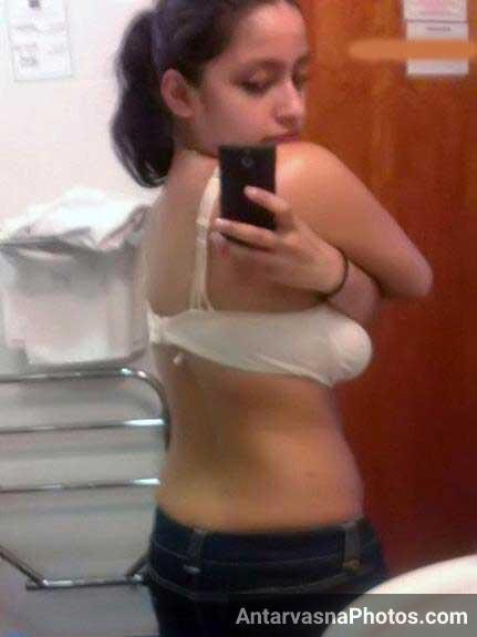 https://pub-5fcdf72a54cd4edbb03ec3edaa415a42.r2.dev/nakedleaks/desire_to_capture_nude_selfies_by_indian_girls/3.jpg