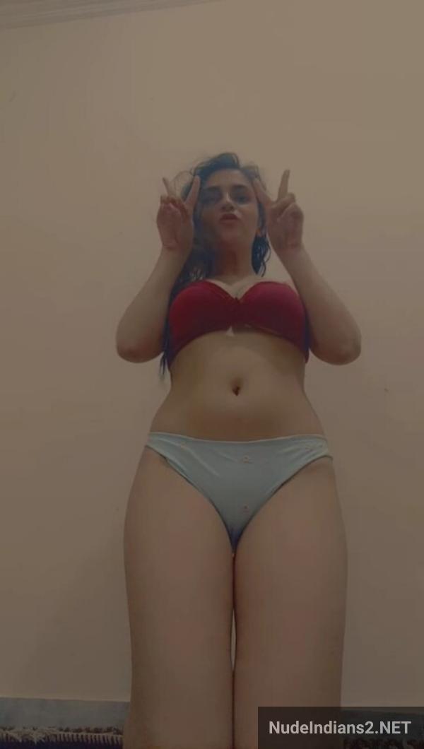 https://pub-5fcdf72a54cd4edbb03ec3edaa415a42.r2.dev/nakedleaks/desires_of_a_provocative_kanpur_muslim_wife/11.jpg