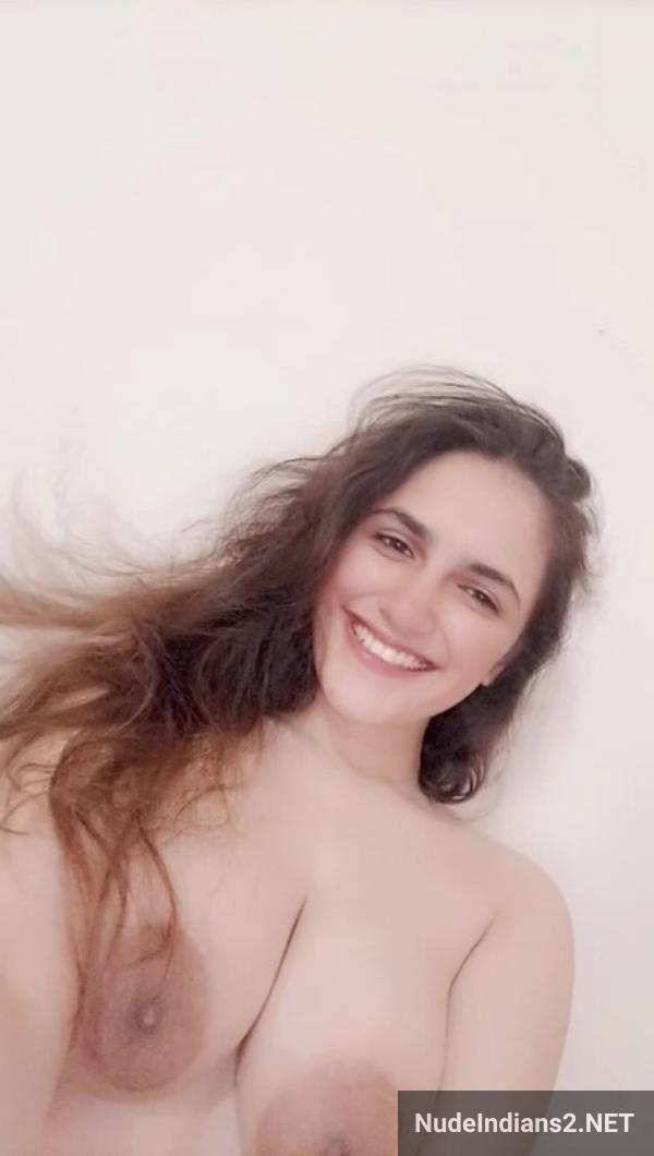 https://pub-5fcdf72a54cd4edbb03ec3edaa415a42.r2.dev/nakedleaks/desires_of_a_provocative_kanpur_muslim_wife/14.jpg