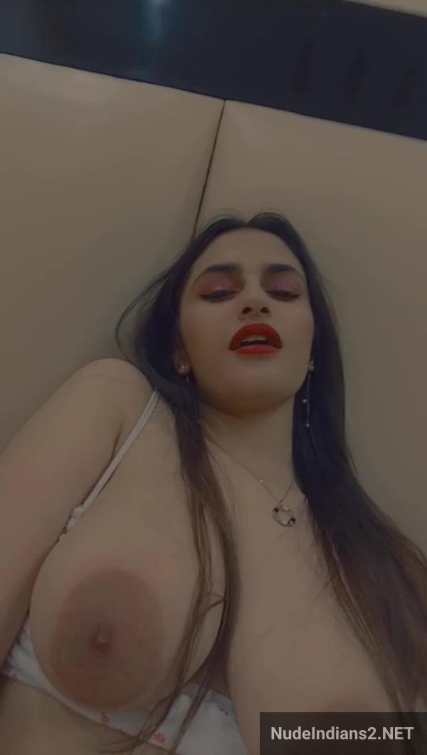 https://pub-5fcdf72a54cd4edbb03ec3edaa415a42.r2.dev/nakedleaks/desires_of_a_provocative_kanpur_muslim_wife/54.jpg