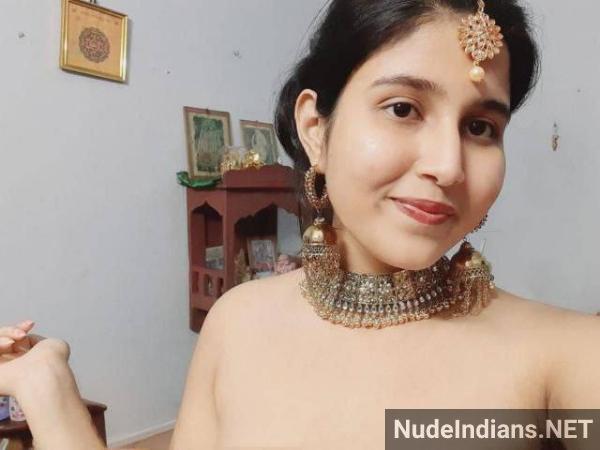 https://pub-5fcdf72a54cd4edbb03ec3edaa415a42.r2.dev/nakedleaks/desires_of_a_young_woman_from_kolkata_captured_on_camera/1.jpg