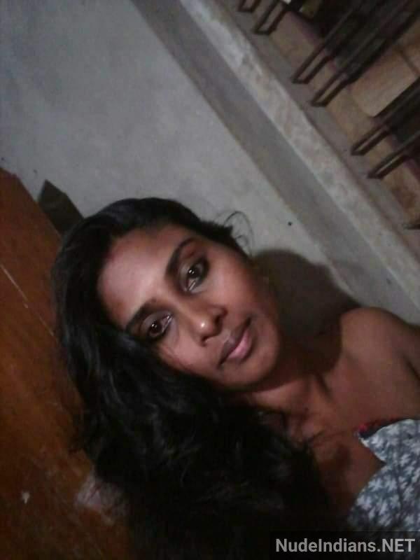 https://pub-5fcdf72a54cd4edbb03ec3edaa415a42.r2.dev/nakedleaks/desires_of_malayali_women_revealed_in_intimate_photos/8.jpg