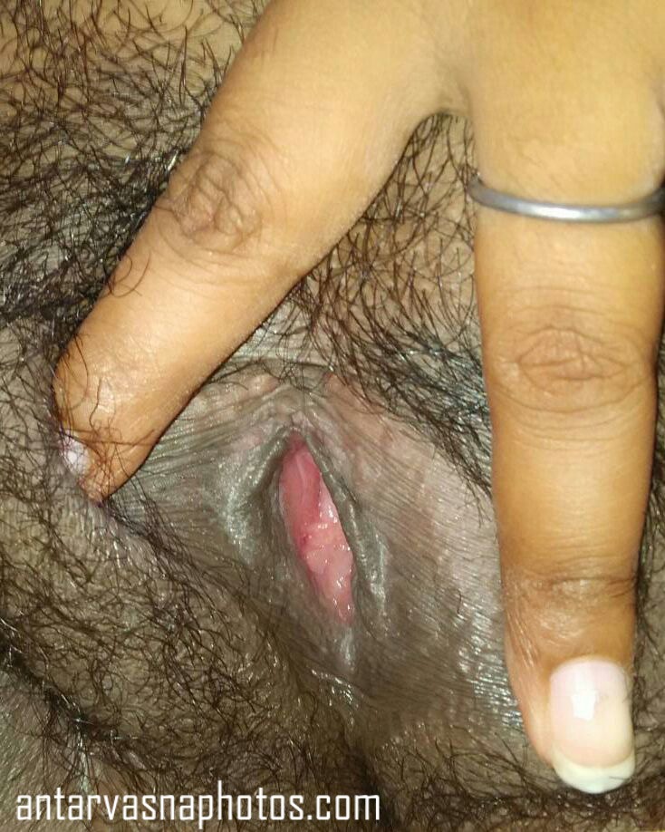 https://pub-5fcdf72a54cd4edbb03ec3edaa415a42.r2.dev/nakedleaks/desiring_photos_of_young_girlfriend's_virgin_pussy/3.jpg