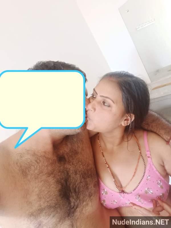 https://pub-5fcdf72a54cd4edbb03ec3edaa415a42.r2.dev/nakedleaks/desiring_tamil_wives_seek_local_sexual_encounters/18.jpg