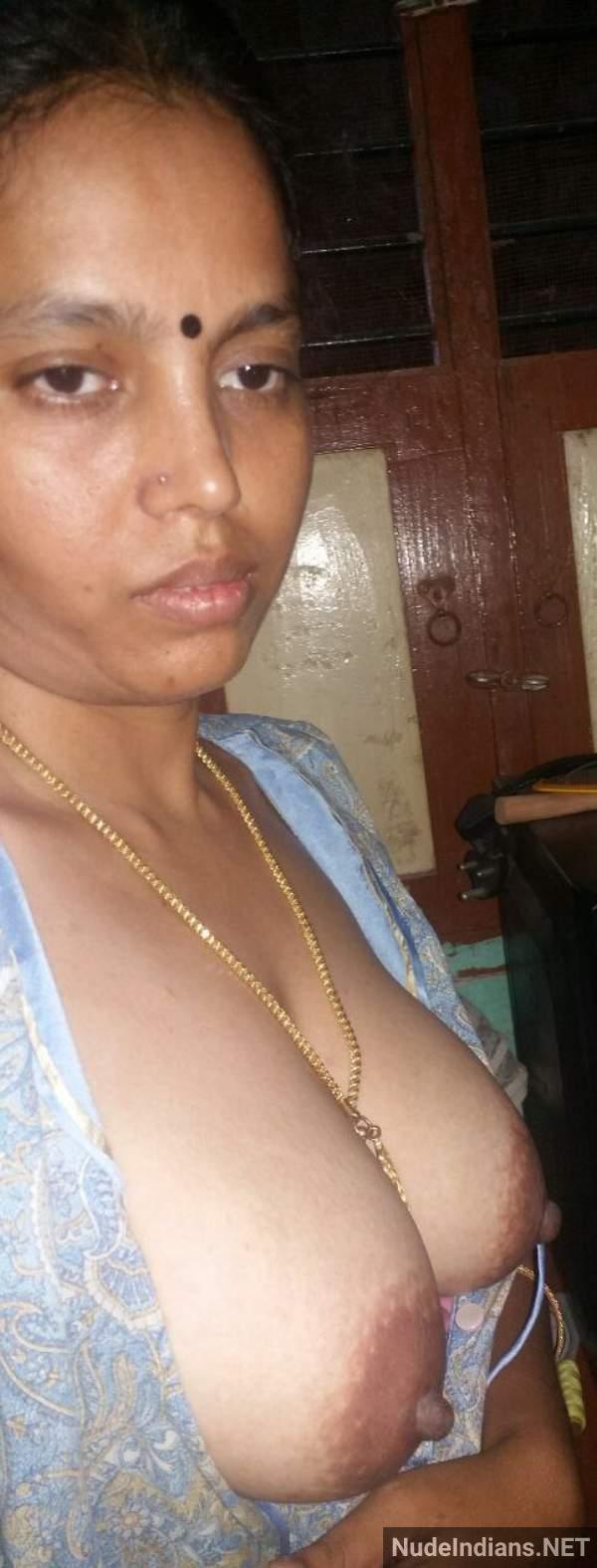 https://pub-5fcdf72a54cd4edbb03ec3edaa415a42.r2.dev/nakedleaks/desiring_tamil_wives_seek_local_sexual_encounters/60.jpg