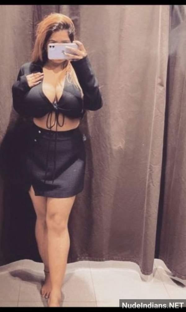 https://pub-5fcdf72a54cd4edbb03ec3edaa415a42.r2.dev/nakedleaks/desirous_indian_muslim_wives_with_ample_busts_reveal_all/29.jpg
