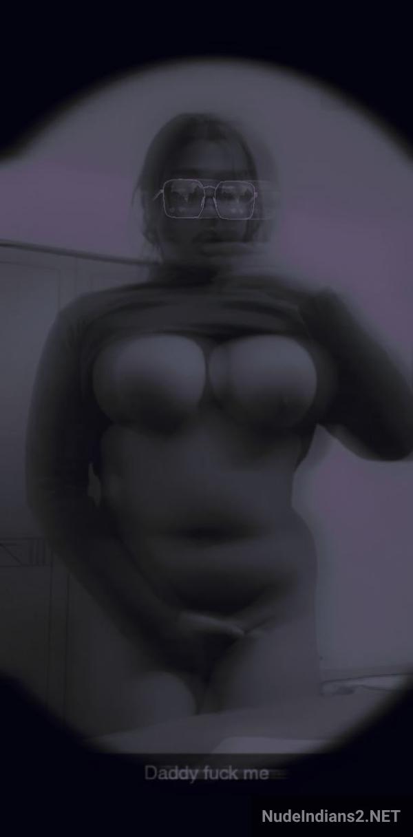 https://pub-5fcdf72a54cd4edbb03ec3edaa415a42.r2.dev/nakedleaks/discover_the_seductive_influence_of_snapchat_model_aarohi's_busty_figure/2.jpg