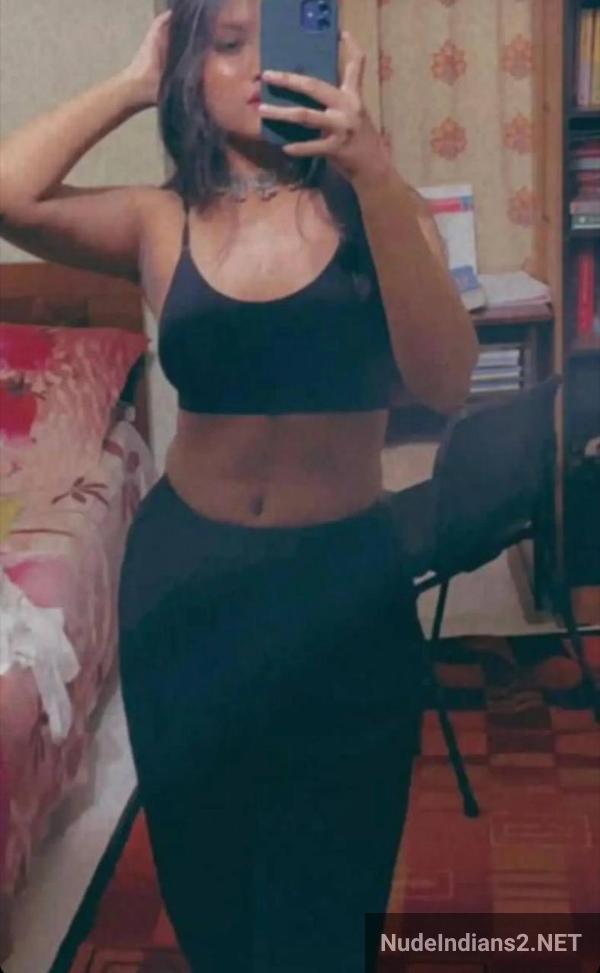 https://pub-5fcdf72a54cd4edbb03ec3edaa415a42.r2.dev/nakedleaks/discover_the_transformation_of_mumbai's_priya_agarwal_post_breakup/3.jpg