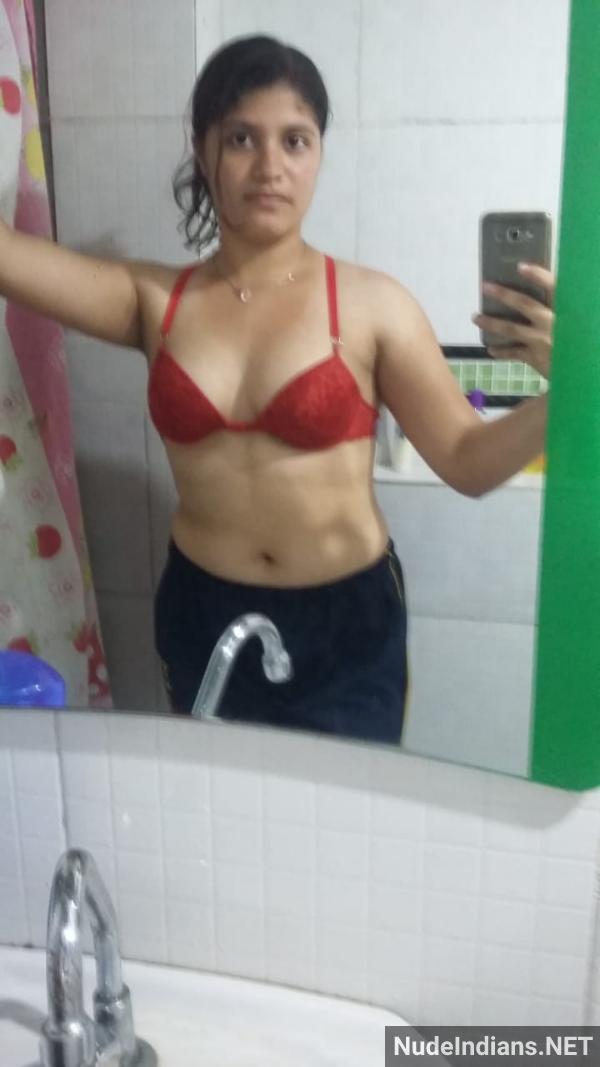 https://pub-5fcdf72a54cd4edbb03ec3edaa415a42.r2.dev/nakedleaks/drishti's_bold_selfies_in_lingerie_and_innocent_poses/7.jpg