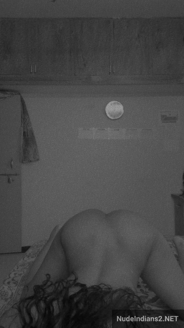 https://pub-5fcdf72a54cd4edbb03ec3edaa415a42.r2.dev/nakedleaks/elegant_delhi_lady_anjali_mathur's_stunning_rear_photos/40.jpg