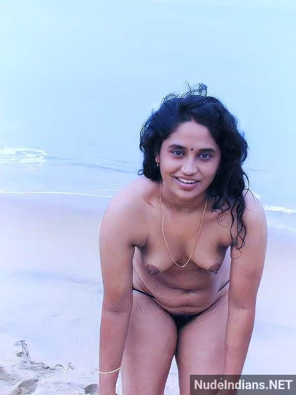 https://pub-5fcdf72a54cd4edbb03ec3edaa415a42.r2.dev/nakedleaks/elegant_desi_aunty_hd_nude_images_with_ample_bosom_and_buttocks/20.jpg