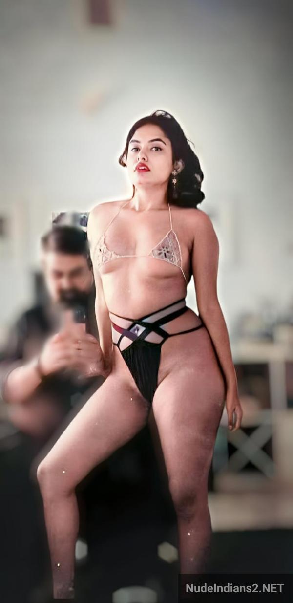 https://pub-5fcdf72a54cd4edbb03ec3edaa415a42.r2.dev/nakedleaks/elegant_mallu_model_aiswarya_suresh_sensual_lingerie_photoshoot/30.jpg