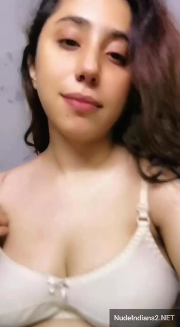 https://pub-5fcdf72a54cd4edbb03ec3edaa415a42.r2.dev/nakedleaks/elegant_muslim_bhabhi_sania_saeed_alluring_self-portraits/13.jpg