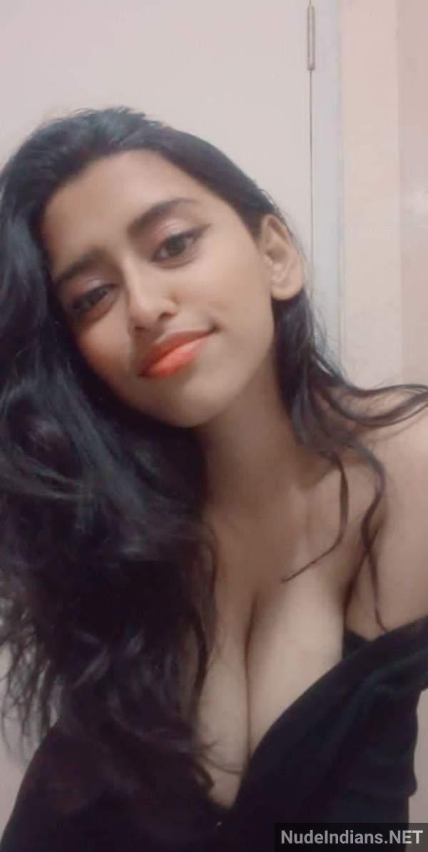 https://pub-5fcdf72a54cd4edbb03ec3edaa415a42.r2.dev/nakedleaks/elegant_sanjana_saba's_alluring_nude_poses/0.jpg