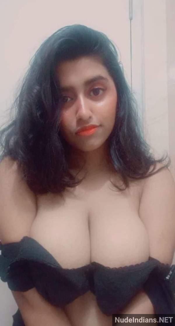 https://pub-5fcdf72a54cd4edbb03ec3edaa415a42.r2.dev/nakedleaks/elegant_sanjana_saba's_alluring_nude_poses/17.jpg