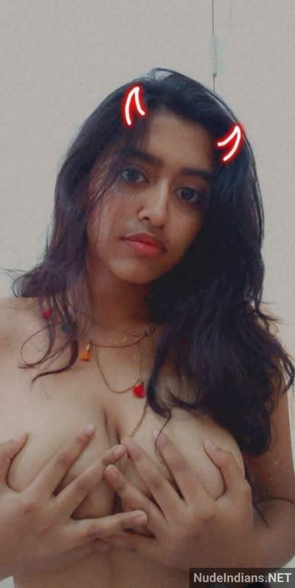 https://pub-5fcdf72a54cd4edbb03ec3edaa415a42.r2.dev/nakedleaks/elegant_sanjana_saba's_alluring_nude_poses/20.jpg
