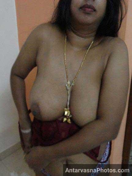 https://pub-5fcdf72a54cd4edbb03ec3edaa415a42.r2.dev/nakedleaks/elegant_spouse's_busty_image_display/2.jpg