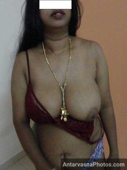 https://pub-5fcdf72a54cd4edbb03ec3edaa415a42.r2.dev/nakedleaks/elegant_spouse's_busty_image_display/3.jpg