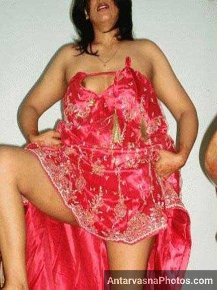 https://pub-5fcdf72a54cd4edbb03ec3edaa415a42.r2.dev/nakedleaks/eliminate_the_heat_in_an_indian_wife's_private_parts/0.jpg