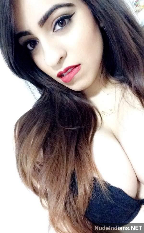 https://pub-5fcdf72a54cd4edbb03ec3edaa415a42.r2.dev/nakedleaks/encounter_with_anushka,_my_buxom_girlfriend/185.jpg